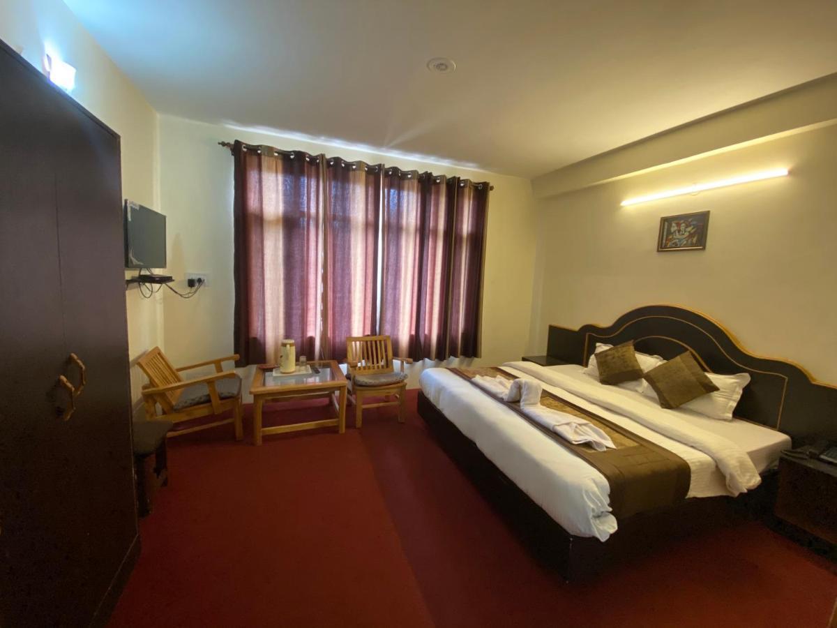 Hotel The Destination Manali Exterior foto